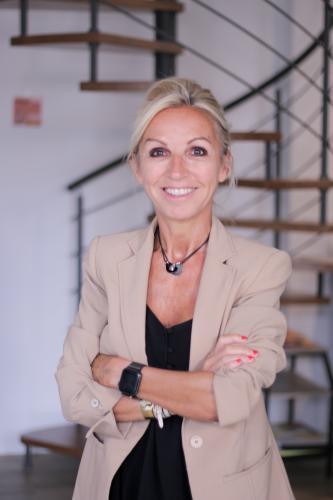 Laurie GOMICHON