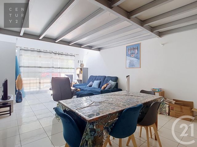 Appartement Loft à vendre - 7 pièces - 149.19 m2 - ST ANDRE LES VERGERS - 10 - CHAMPAGNE-ARDENNE - Century 21 Lairé Immobilier