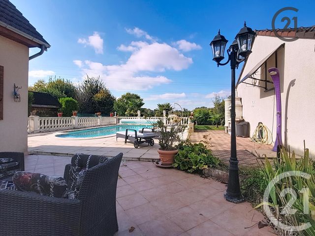 maison à vendre - 9 pièces - 179.0 m2 - ROSIERES PRES TROYES - 10 - CHAMPAGNE-ARDENNE - Century 21 Lairé Immobilier