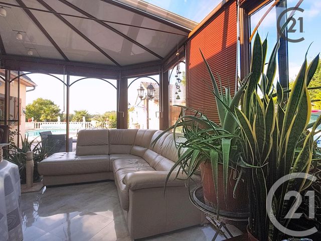 maison à vendre - 9 pièces - 179.0 m2 - ROSIERES PRES TROYES - 10 - CHAMPAGNE-ARDENNE - Century 21 Lairé Immobilier