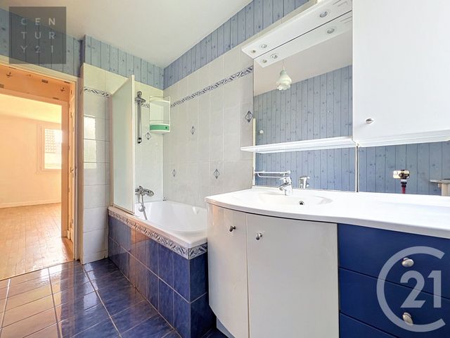 Appartement F3 à vendre - 3 pièces - 56.42 m2 - TROYES - 10 - CHAMPAGNE-ARDENNE - Century 21 Lairé Immobilier