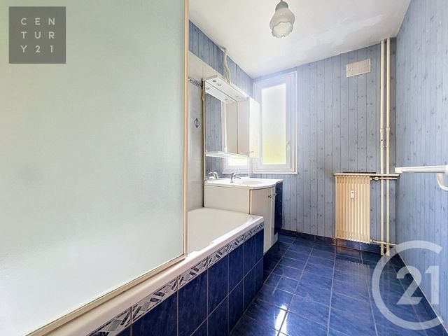 Appartement F3 à vendre - 3 pièces - 56.42 m2 - TROYES - 10 - CHAMPAGNE-ARDENNE - Century 21 Lairé Immobilier