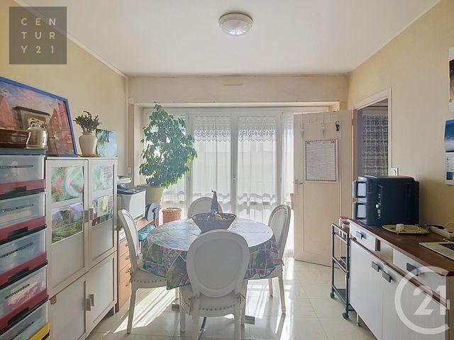 Appartement F4 à vendre - 4 pièces - 75.9 m2 - TROYES - 10 - CHAMPAGNE-ARDENNE - Century 21 Lairé Immobilier