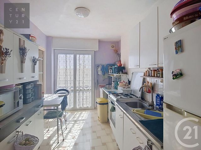 Appartement F4 à vendre - 4 pièces - 75.9 m2 - TROYES - 10 - CHAMPAGNE-ARDENNE - Century 21 Lairé Immobilier
