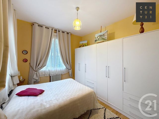 maison à vendre - 6 pièces - 102.74 m2 - ST ANDRE LES VERGERS - 10 - CHAMPAGNE-ARDENNE - Century 21 Lairé Immobilier