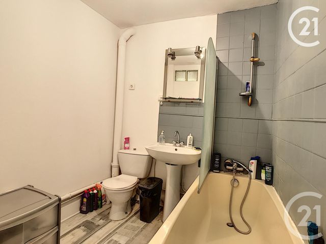 Afficher la photo en grand Appartement F2 à vendre - 2 pièces - 58.3 m2 - TROYES - 10 - CHAMPAGNE-ARDENNE - Century 21 Lairé Immobilier