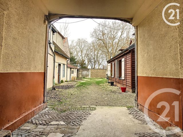 Afficher la photo en grand Appartement F2 à vendre - 2 pièces - 58.3 m2 - TROYES - 10 - CHAMPAGNE-ARDENNE - Century 21 Lairé Immobilier