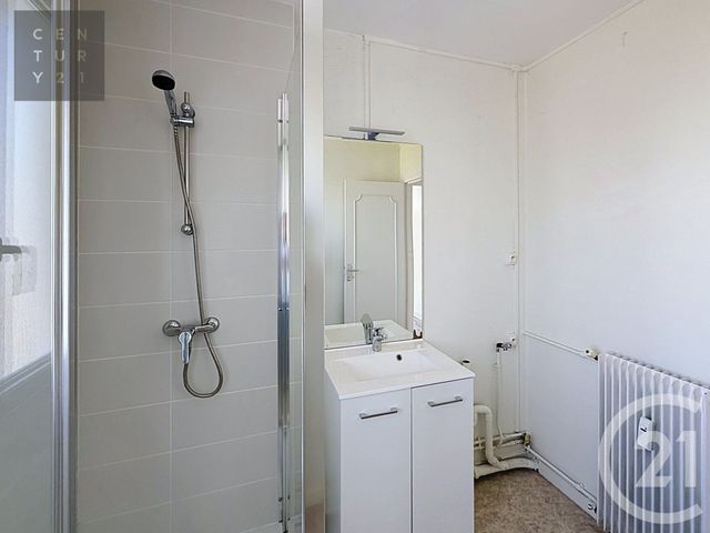 Appartement 2 à louer - 2 pièces - 43.26 m2 - TROYES - 10 - CHAMPAGNE-ARDENNE - Century 21 Lairé Immobilier