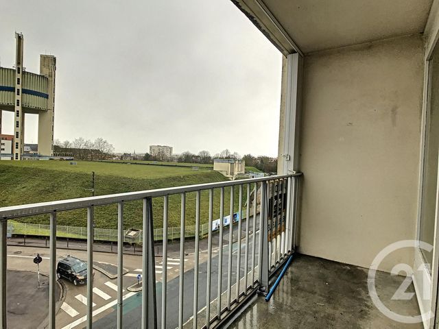 Appartement F2 à louer - 2 pièces - 45.0 m2 - TROYES - 10 - CHAMPAGNE-ARDENNE - Century 21 Lairé Immobilier