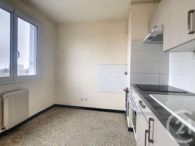 Appartement F2 à louer - 2 pièces - 45.0 m2 - TROYES - 10 - CHAMPAGNE-ARDENNE - Century 21 Lairé Immobilier