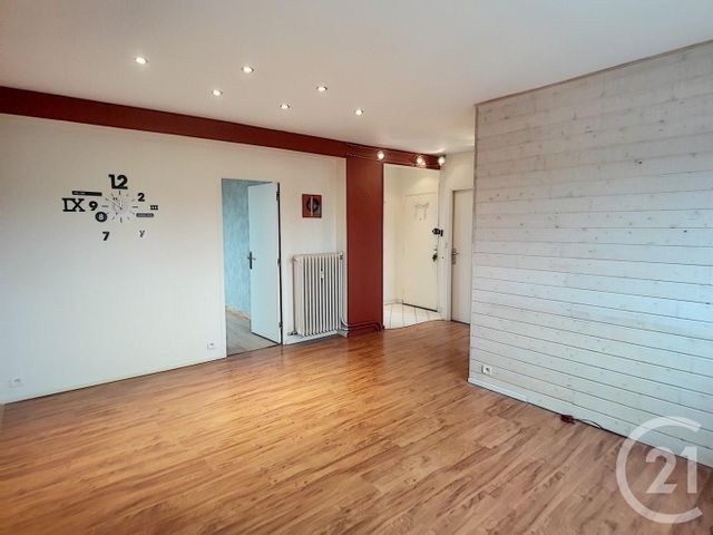 Appartement F3 à louer - 3 pièces - 54.0 m2 - TROYES - 10 - CHAMPAGNE-ARDENNE - Century 21 Lairé Immobilier