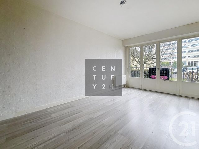 Appartement Studio à vendre - 1 pièce - 25.03 m2 - TROYES - 10 - CHAMPAGNE-ARDENNE - Century 21 Lairé Immobilier