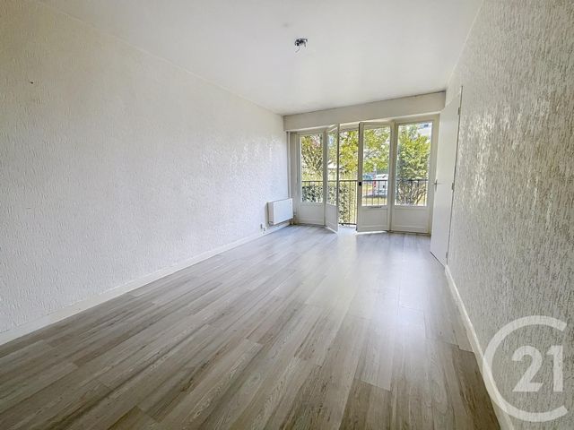 Appartement Studio à vendre - 1 pièce - 25.03 m2 - TROYES - 10 - CHAMPAGNE-ARDENNE - Century 21 Lairé Immobilier