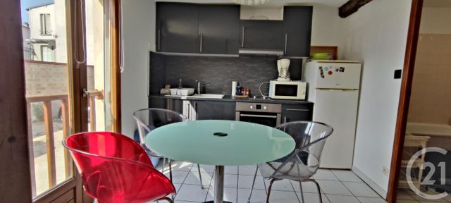 Afficher la photo en grand Appartement à vendre - 2 pièces - 31.63 m2 - TROYES - 10 - CHAMPAGNE-ARDENNE - Century 21 Lairé Immobilier