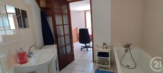 Afficher la photo en grand Appartement à vendre - 2 pièces - 31.63 m2 - TROYES - 10 - CHAMPAGNE-ARDENNE - Century 21 Lairé Immobilier