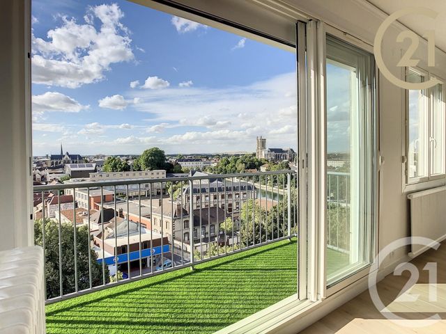 Appartement F5 à vendre - 5 pièces - 101.18 m2 - 10 - CHAMPAGNE-ARDENNE - Century 21 Lairé Immobilier