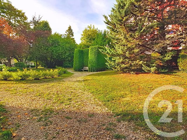 Afficher la photo en grand Appartement F4 à vendre - 4 pièces - 68.09 m2 - TROYES - 10 - CHAMPAGNE-ARDENNE - Century 21 Lairé Immobilier