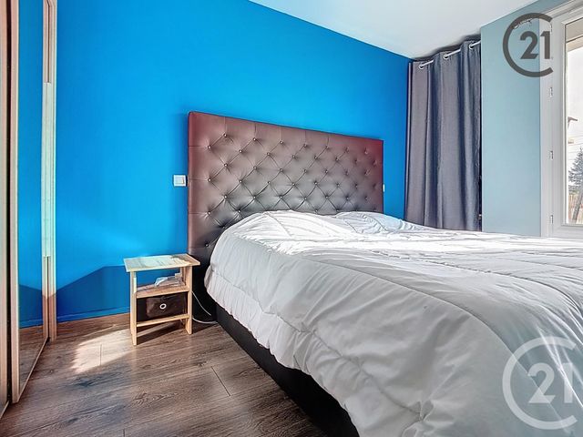 Afficher la photo en grand Appartement F4 à vendre - 4 pièces - 68.09 m2 - TROYES - 10 - CHAMPAGNE-ARDENNE - Century 21 Lairé Immobilier