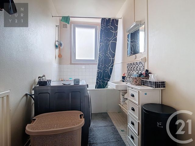 Appartement à vendre - 4 pièces - 72.0 m2 - TROYES - 10 - CHAMPAGNE-ARDENNE - Century 21 Lairé Immobilier