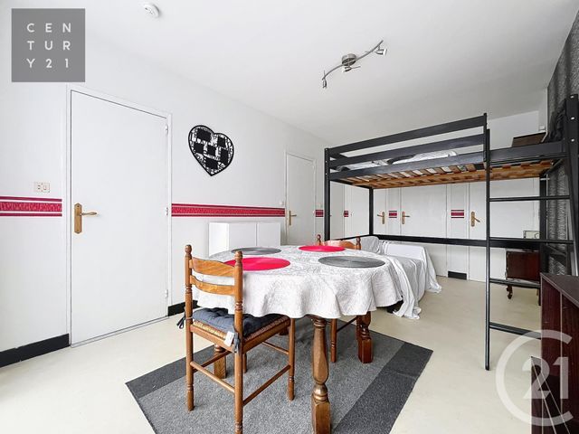 Appartement F1 à vendre - 1 pièce - 25.5 m2 - TROYES - 10 - CHAMPAGNE-ARDENNE - Century 21 Lairé Immobilier