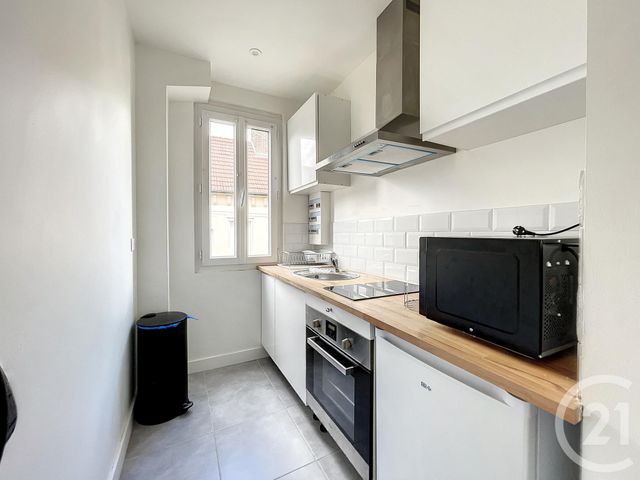 Appartement T2 à louer - 2 pièces - 22.8 m2 - TROYES - 10 - CHAMPAGNE-ARDENNE - Century 21 Lairé Immobilier