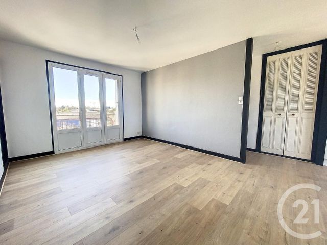 Appartement F3 à vendre - 3 pièces - 56.0 m2 - ST ANDRE LES VERGERS - 10 - CHAMPAGNE-ARDENNE - Century 21 Lairé Immobilier