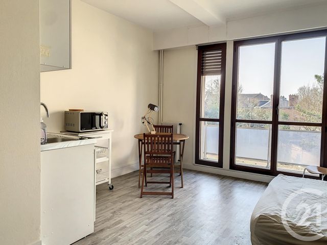 Appartement F1 à louer - 1 pièce - 20.0 m2 - TROYES - 10 - CHAMPAGNE-ARDENNE - Century 21 Lairé Immobilier