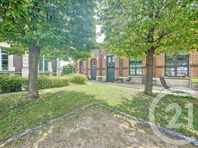 Appartement F4 à louer - 4 pièces - 118.0 m2 - STE SAVINE - 10 - CHAMPAGNE-ARDENNE - Century 21 Lairé Immobilier