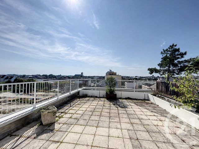 Appartement à vendre - 4 pièces - 106.24 m2 - TROYES - 10 - CHAMPAGNE-ARDENNE - Century 21 Lairé Immobilier