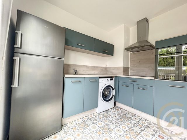 Studio à louer - 1 pièce - 32.5 m2 - TROYES - 10 - CHAMPAGNE-ARDENNE - Century 21 Lairé Immobilier
