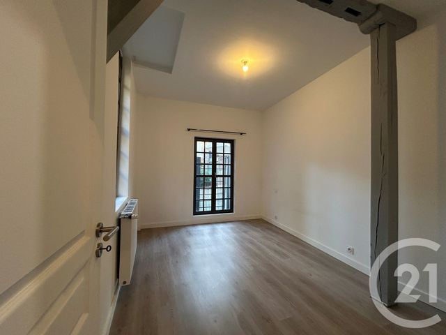 Appartement T2 à louer - 2 pièces - 34.0 m2 - TROYES - 10 - CHAMPAGNE-ARDENNE - Century 21 Lairé Immobilier