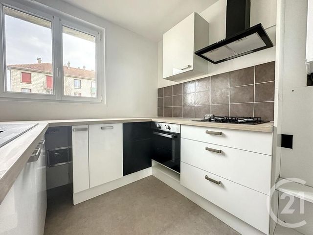 Appartement F3 à louer LA CHAPELLE ST LUC