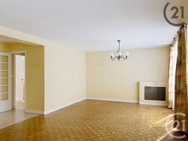 Appartement à vendre - 5 pièces - 92.21 m2 - TROYES - 10 - CHAMPAGNE-ARDENNE - Century 21 Lairé Immobilier