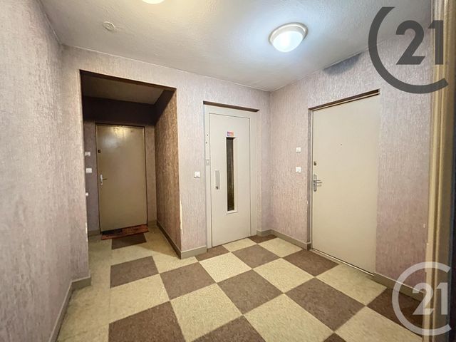 Appartement Studio à vendre - 1 pièce - 25.47 m2 - TROYES - 10 - CHAMPAGNE-ARDENNE - Century 21 Lairé Immobilier