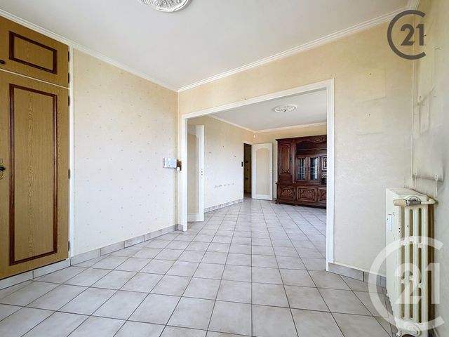 Appartement F4 à vendre - 4 pièces - 58.73 m2 - LA CHAPELLE ST LUC - 10 - CHAMPAGNE-ARDENNE - Century 21 Lairé Immobilier