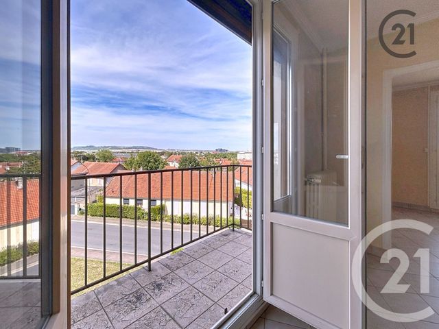 Appartement F4 à vendre - 4 pièces - 58.73 m2 - LA CHAPELLE ST LUC - 10 - CHAMPAGNE-ARDENNE - Century 21 Lairé Immobilier