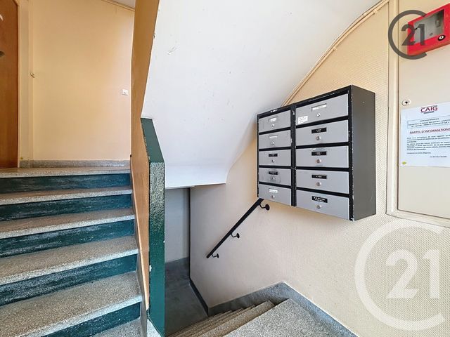 Appartement F4 à vendre - 4 pièces - 58.73 m2 - LA CHAPELLE ST LUC - 10 - CHAMPAGNE-ARDENNE - Century 21 Lairé Immobilier