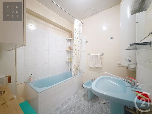 Appartement F4 à vendre - 4 pièces - 82.0 m2 - TROYES - 10 - CHAMPAGNE-ARDENNE - Century 21 Lairé Immobilier