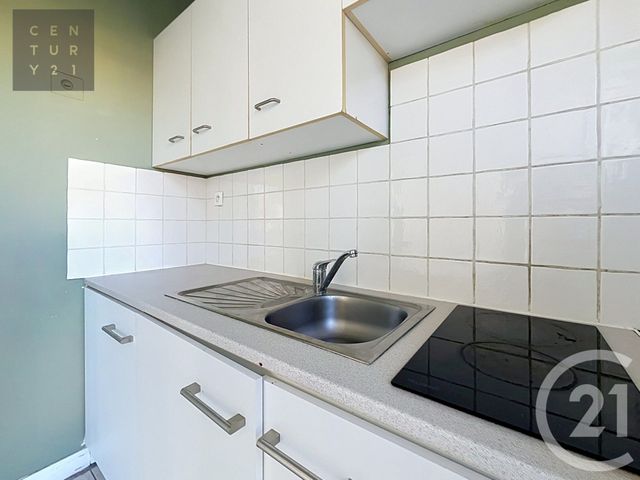 Appartement Studio à vendre - 1 pièce - 25.1 m2 - TROYES - 10 - CHAMPAGNE-ARDENNE - Century 21 Lairé Immobilier