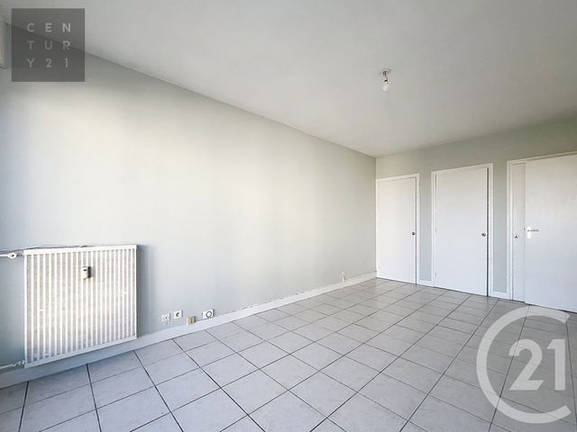 Appartement Studio à vendre - 1 pièce - 25.1 m2 - TROYES - 10 - CHAMPAGNE-ARDENNE - Century 21 Lairé Immobilier
