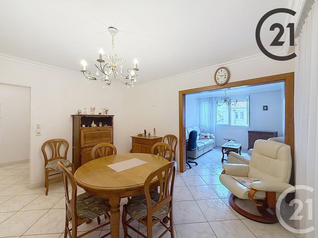 Appartement T4 à vendre - 4 pièces - 79.0 m2 - TROYES - 10 - CHAMPAGNE-ARDENNE - Century 21 Lairé Immobilier