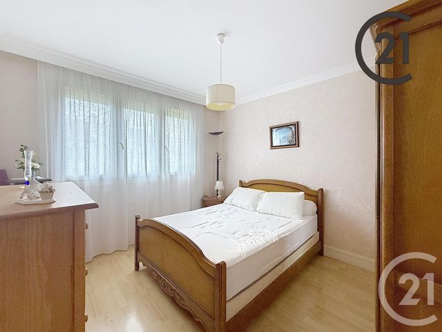 Appartement T4 à vendre - 4 pièces - 79.0 m2 - TROYES - 10 - CHAMPAGNE-ARDENNE - Century 21 Lairé Immobilier