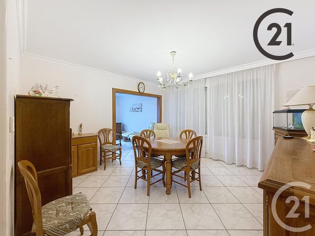 Appartement T4 à vendre - 4 pièces - 79.0 m2 - TROYES - 10 - CHAMPAGNE-ARDENNE - Century 21 Lairé Immobilier