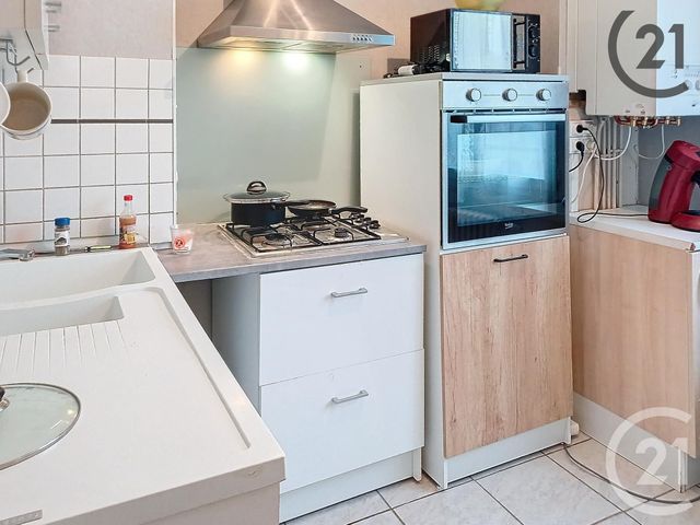 Afficher la photo en grand Appartement F4 à vendre - 4 pièces - 74.0 m2 - STE SAVINE - 10 - CHAMPAGNE-ARDENNE - Century 21 Lairé Immobilier