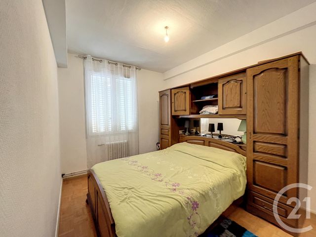 Afficher la photo en grand Appartement F4 à vendre - 4 pièces - 74.0 m2 - STE SAVINE - 10 - CHAMPAGNE-ARDENNE - Century 21 Lairé Immobilier