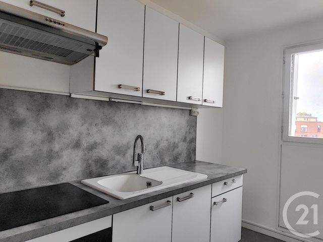 Appartement F2 à louer - 2 pièces - 48.0 m2 - ST JULIEN LES VILLAS - 10 - CHAMPAGNE-ARDENNE - Century 21 Lairé Immobilier