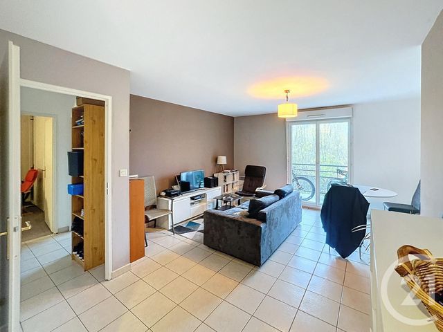 Appartement F3 à vendre - 3 pièces - 63.54 m2 - ST ANDRE LES VERGERS - 10 - CHAMPAGNE-ARDENNE - Century 21 Lairé Immobilier