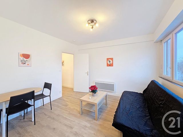 Appartement F1 à louer - 1 pièce - 26.1 m2 - TROYES - 10 - CHAMPAGNE-ARDENNE - Century 21 Lairé Immobilier