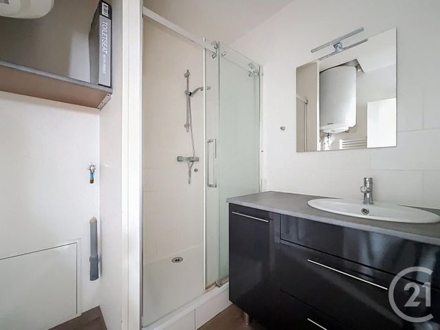 Appartement F2 à louer - 2 pièces - 45.0 m2 - STE SAVINE - 10 - CHAMPAGNE-ARDENNE - Century 21 Lairé Immobilier