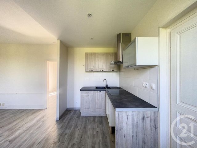 Appartement F2 à louer - 2 pièces - 45.0 m2 - STE SAVINE - 10 - CHAMPAGNE-ARDENNE - Century 21 Lairé Immobilier